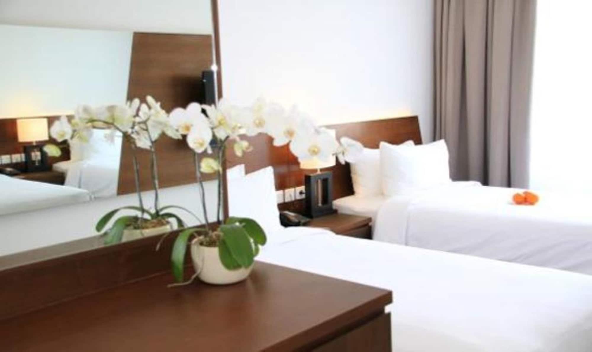 D'Primahotel Τάνγκερανγκ Εξωτερικό φωτογραφία